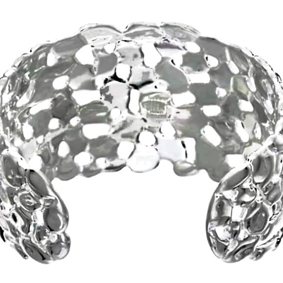 RLM White‎ Bronze Pebble Cuff Bracelet - Picture 3 of 4